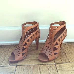 Sergio Rossi caramel leather laser cut heels 7.5